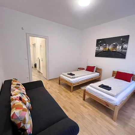 Boutique Family Apartment In The Heart Of City Budapest Kültér fotó